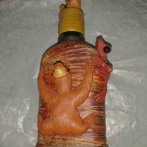 Costa Rica Green Glass Liquor Flask - Picture 6 of 6